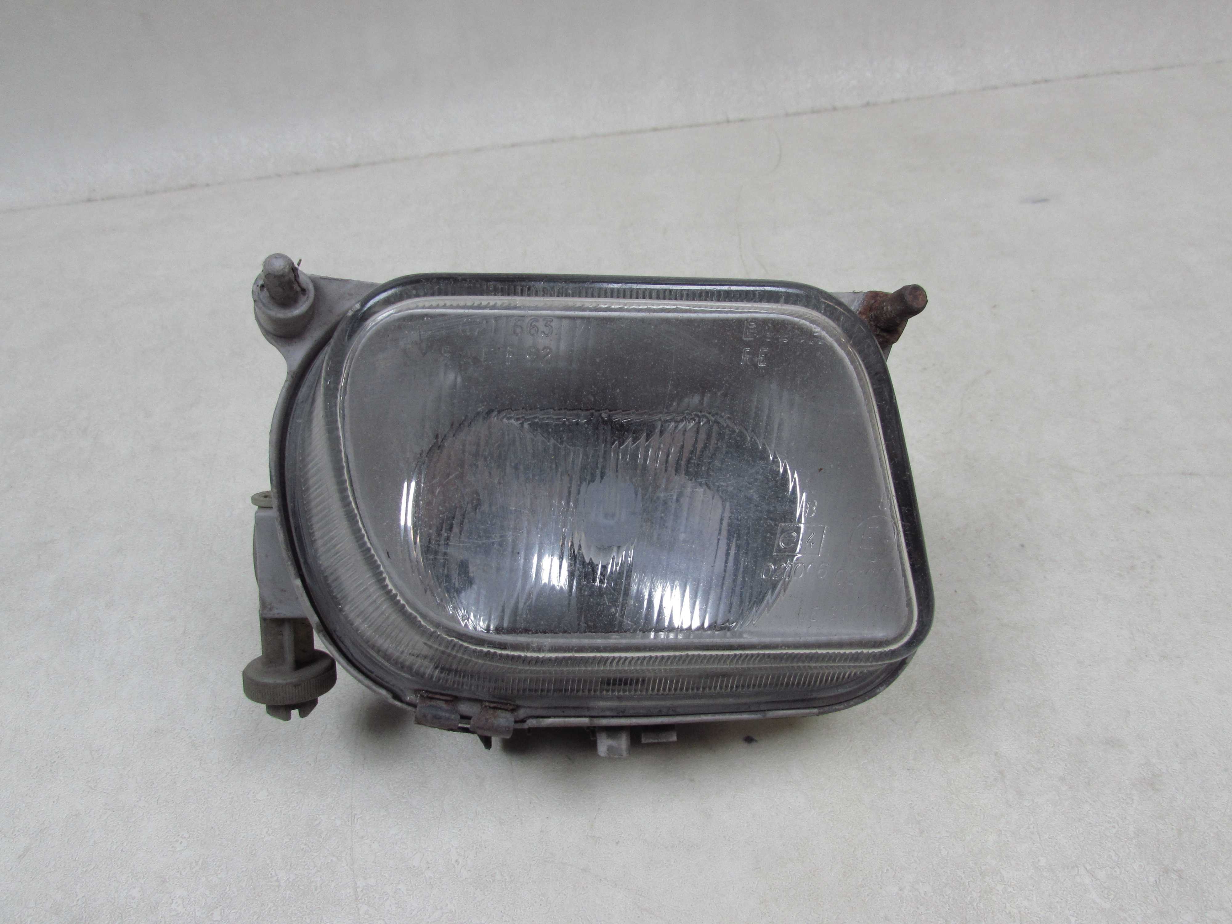 MERCEDES W210 E KLASA LAMPA HALOGEN PRAWY 2108200256