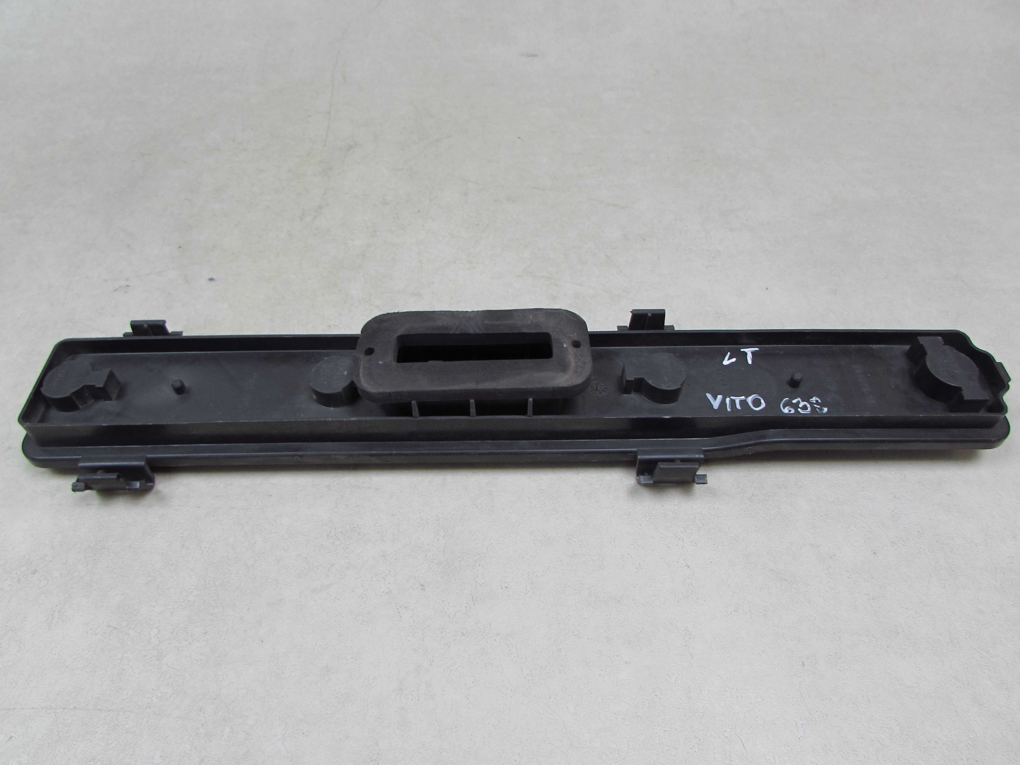 MERCEDES VITO W638 MB 96-03 WKLAD LAMPY LEWY TYL