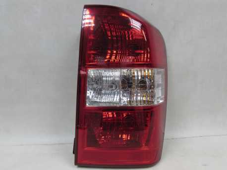 KIA CARNIVAL II LAMPA TYL TYLNA PRAWA 924-4D1 05-10