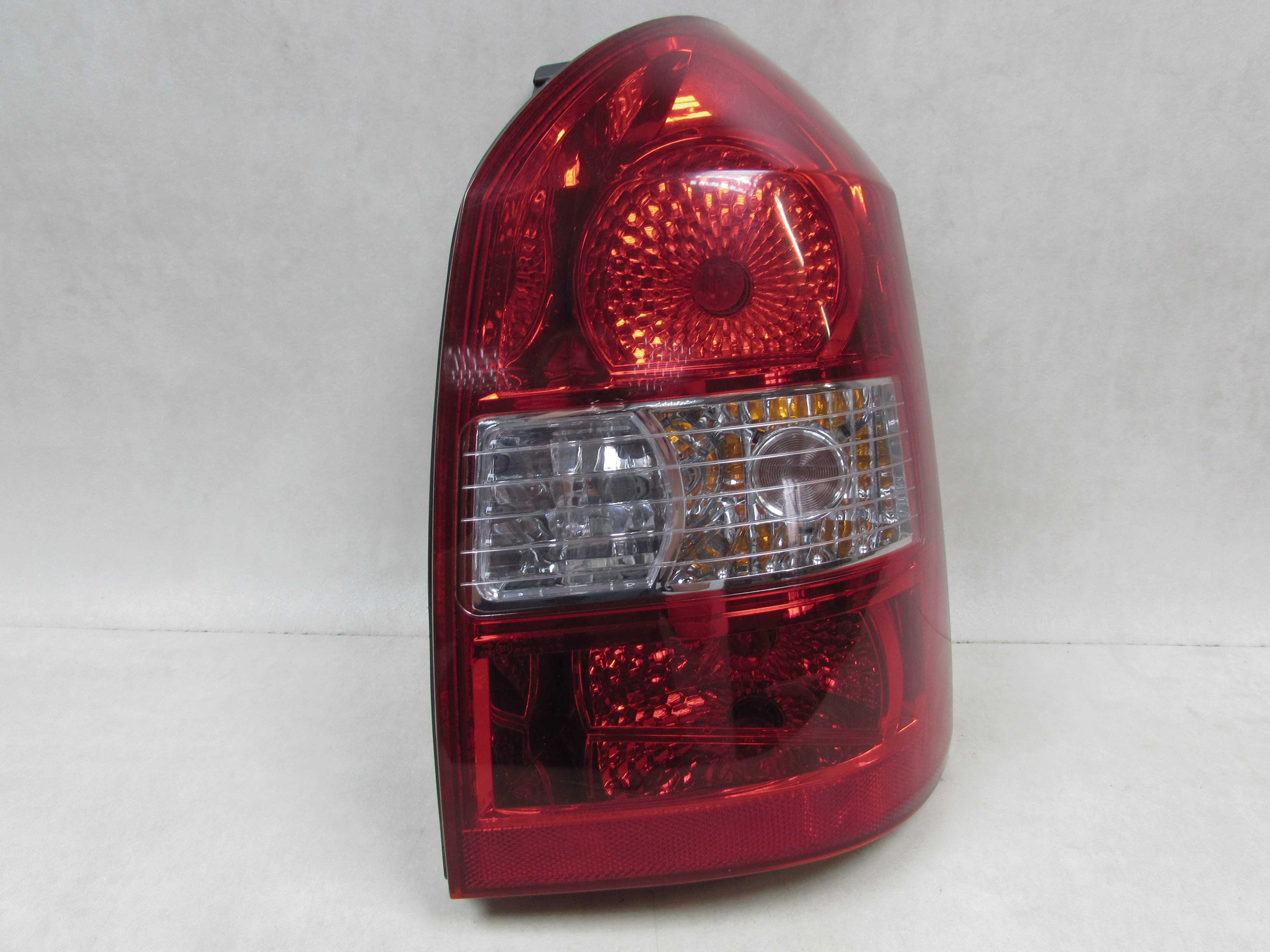 HYUNDAI TUCSON 04-09 LAMPA TYL PRAWA 92402-2E0