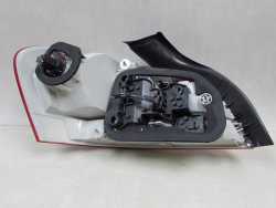 BMW 1 E82 E88 M1 LAMPA TYL PRAWA LED OEM 4869810 04-11