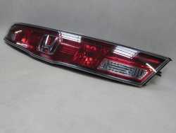 HONDA CIVIC VIII UFO BLENDA LAMPA KLAPY TYL 13216721 06-11