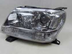 SUZUKI GRAND VITARA II 05-12 LAMPA PRZOD LEWA REFLEKTOR UK 100-59079
