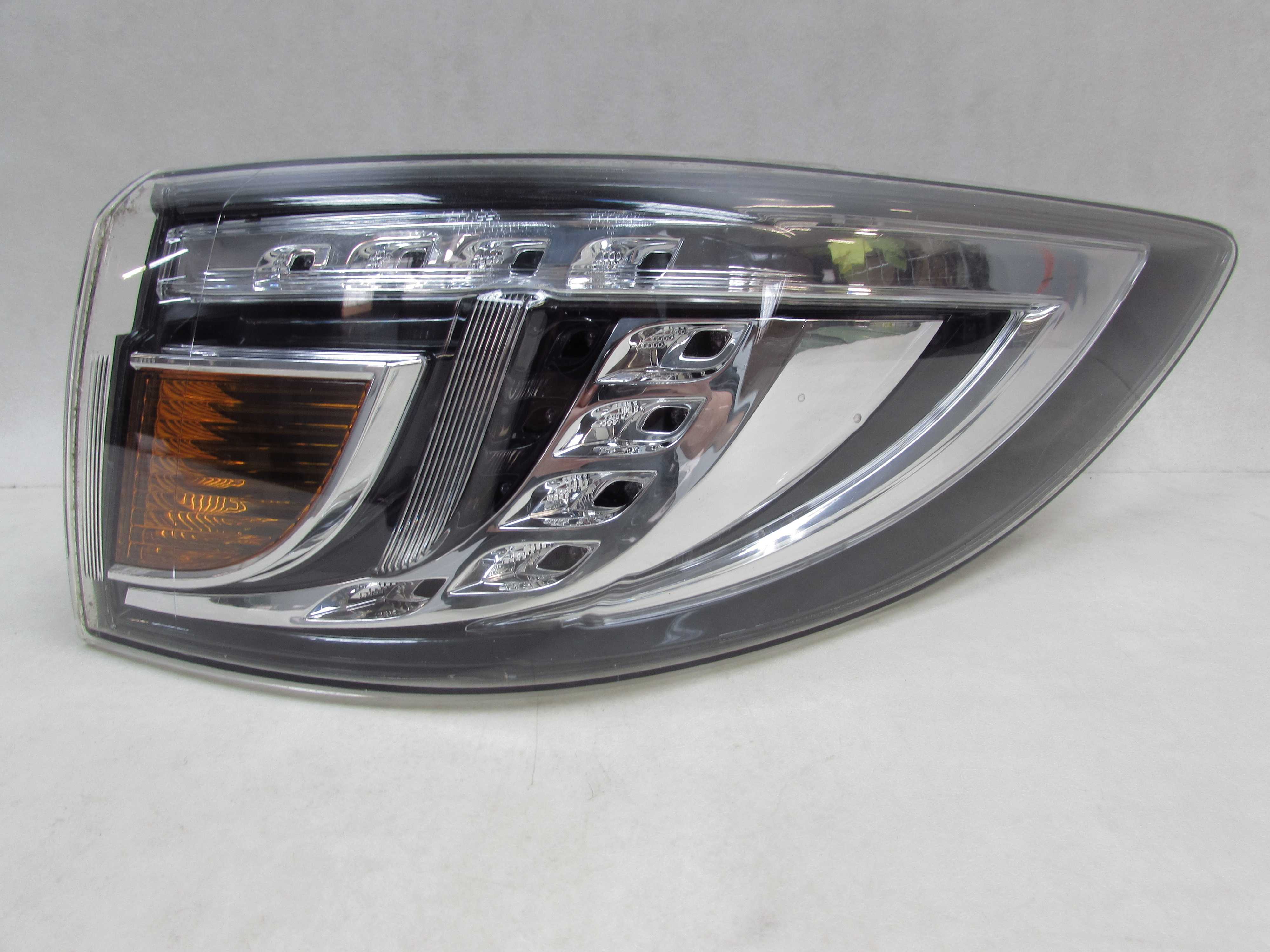 MAZDA 6 GH KOMBI LAMPA TYL PRAWA LED GS2A-51150