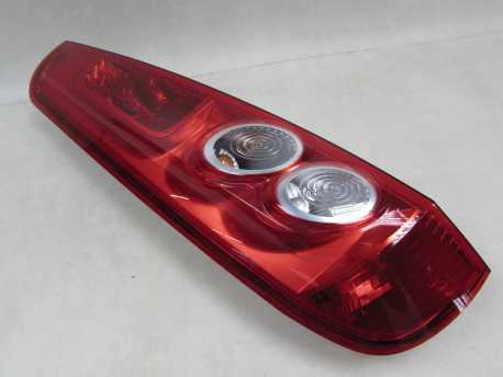 FORD FIESTA VI MK6 LIFT 3D LAMPA TYL TYLNA LEWA 6S61-13405-B 05-08