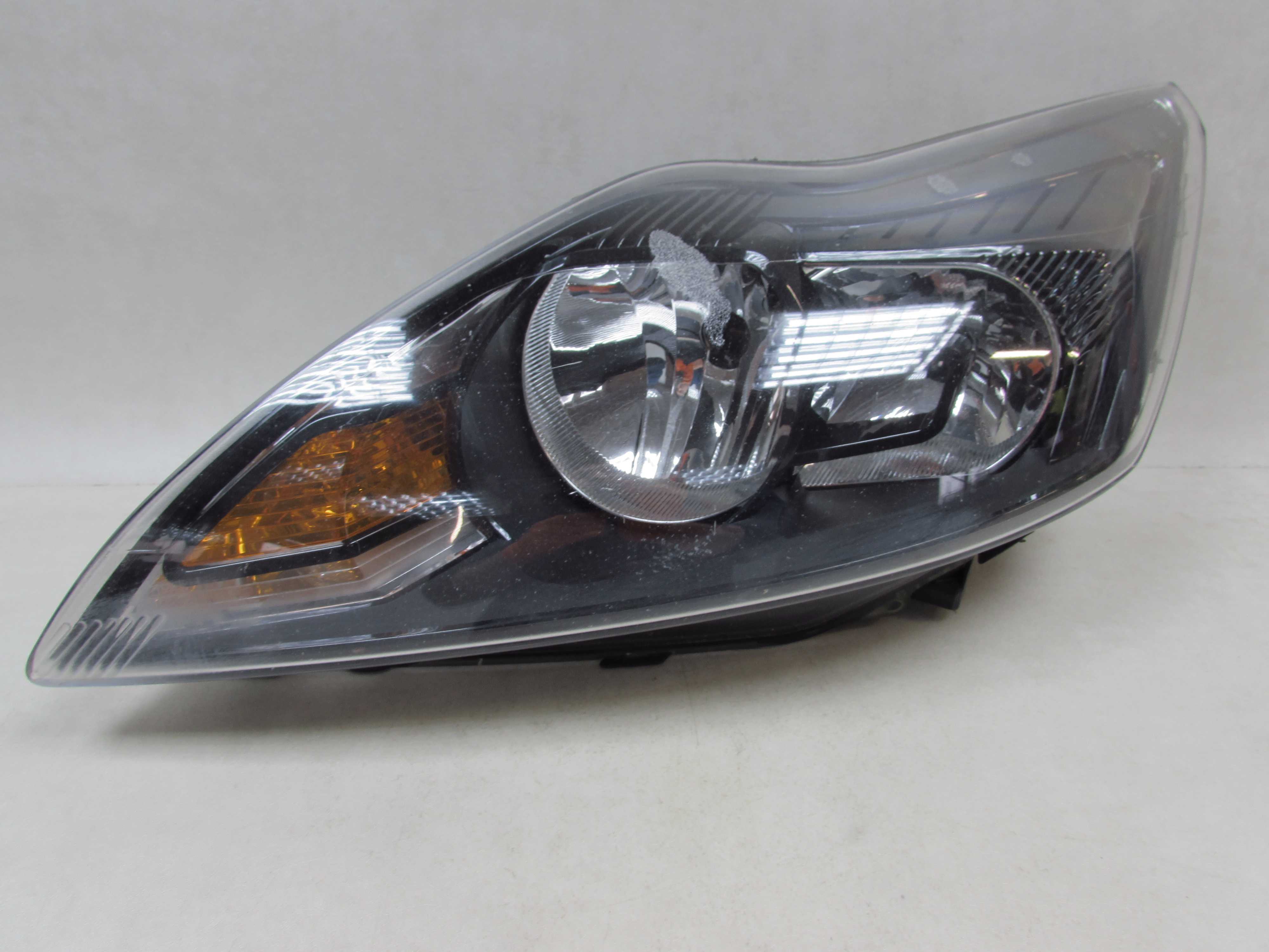 FORD FOCUS II LIFT 07-11 LAMPA REFLEKTOR PRZOD LEWY UK 8M51-13W030-DE