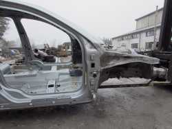 VOLVO S80 V70 III XC70 III 07-16 CWIARTKA PROG SLUPEK PRAWY 477-46