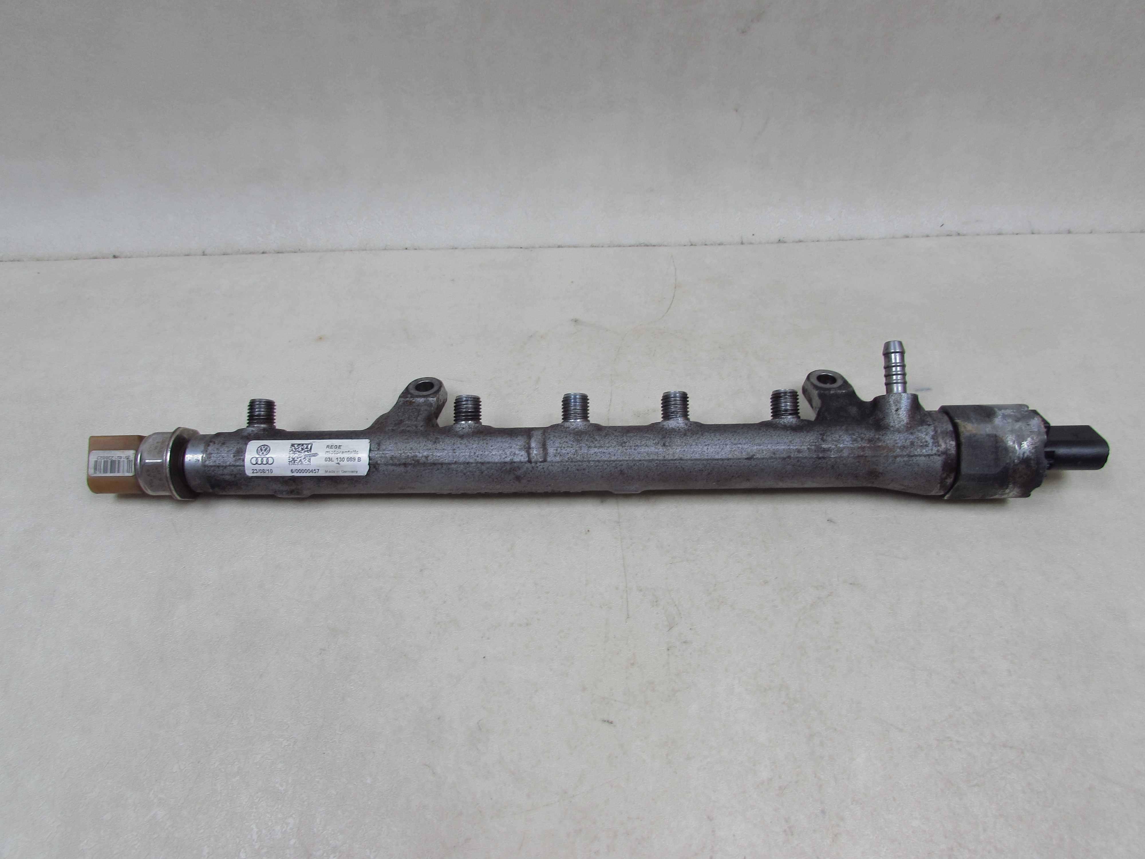 VW AUDI 1.6 LISTWA WTRYSKOWA CZUJNIK 03L130089B 03L906051