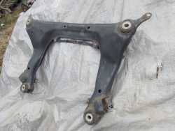 AUDI A4 B7 WOZEK SANKI TRAWERS KOLYSKA BELKA ZAWIESZENIA PRZOD 8E0399313BD 04-08