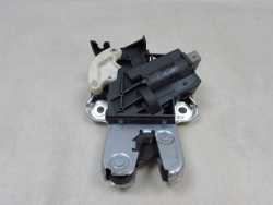 AUDI A6 C6 ZAMEK KLAPY BAGAZNIKA 4F5827505D