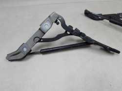 BMW 1 E82 E88 M1 ZAWIAS ZAWIASY KLAPA BAGAZNIKA TYL BLACK SAPPHIRE 716675102 716675202 04-12