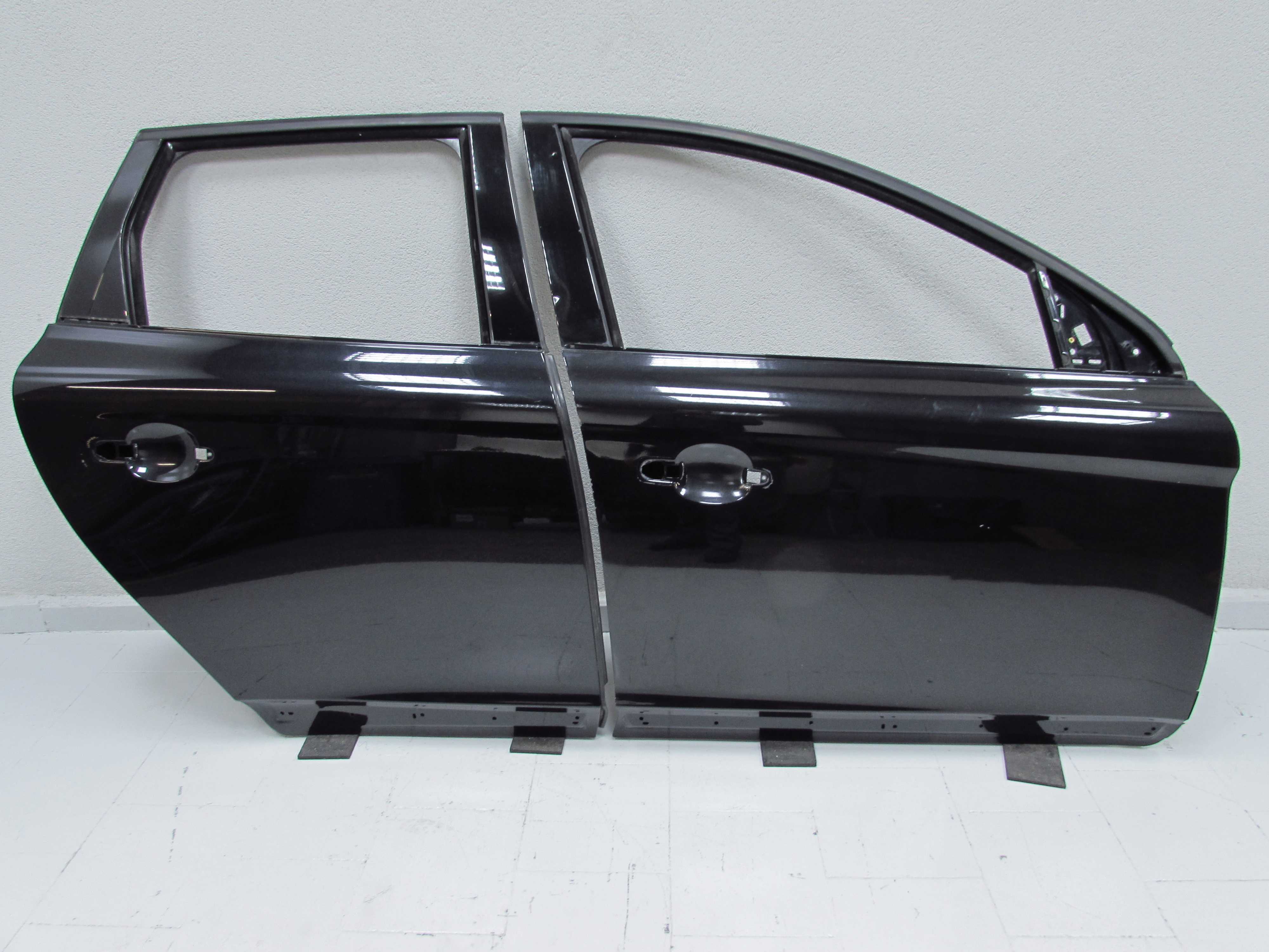 VOLVO XC60 08-13 DRZWI PRZOD PRAWE 452-46
