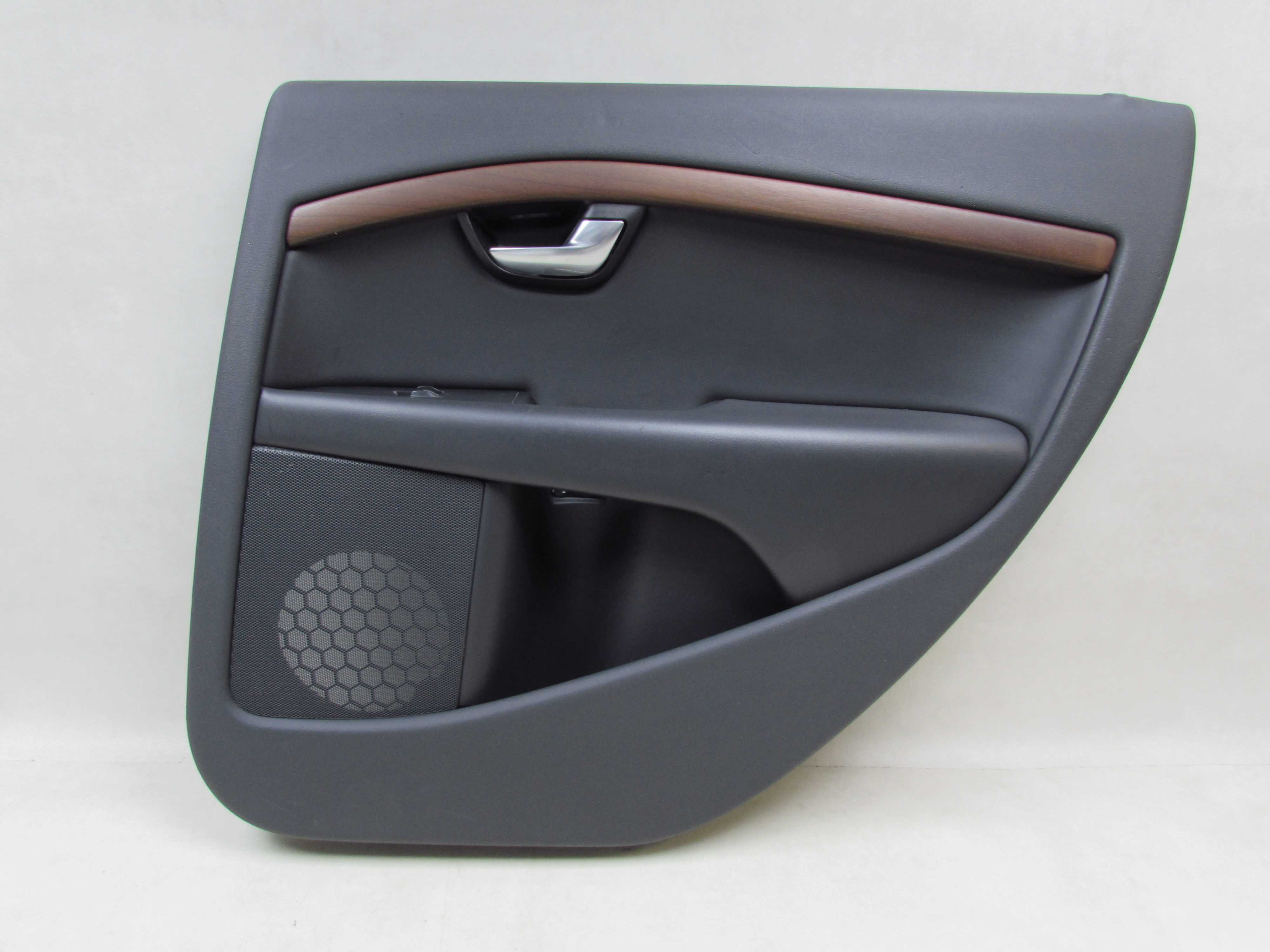 VOLVO S80 II V70 XC70 06-16 TAPICERKA BOCZEK DRZWI SKORA DREWNO TYL PRAWY 39878957 8686855