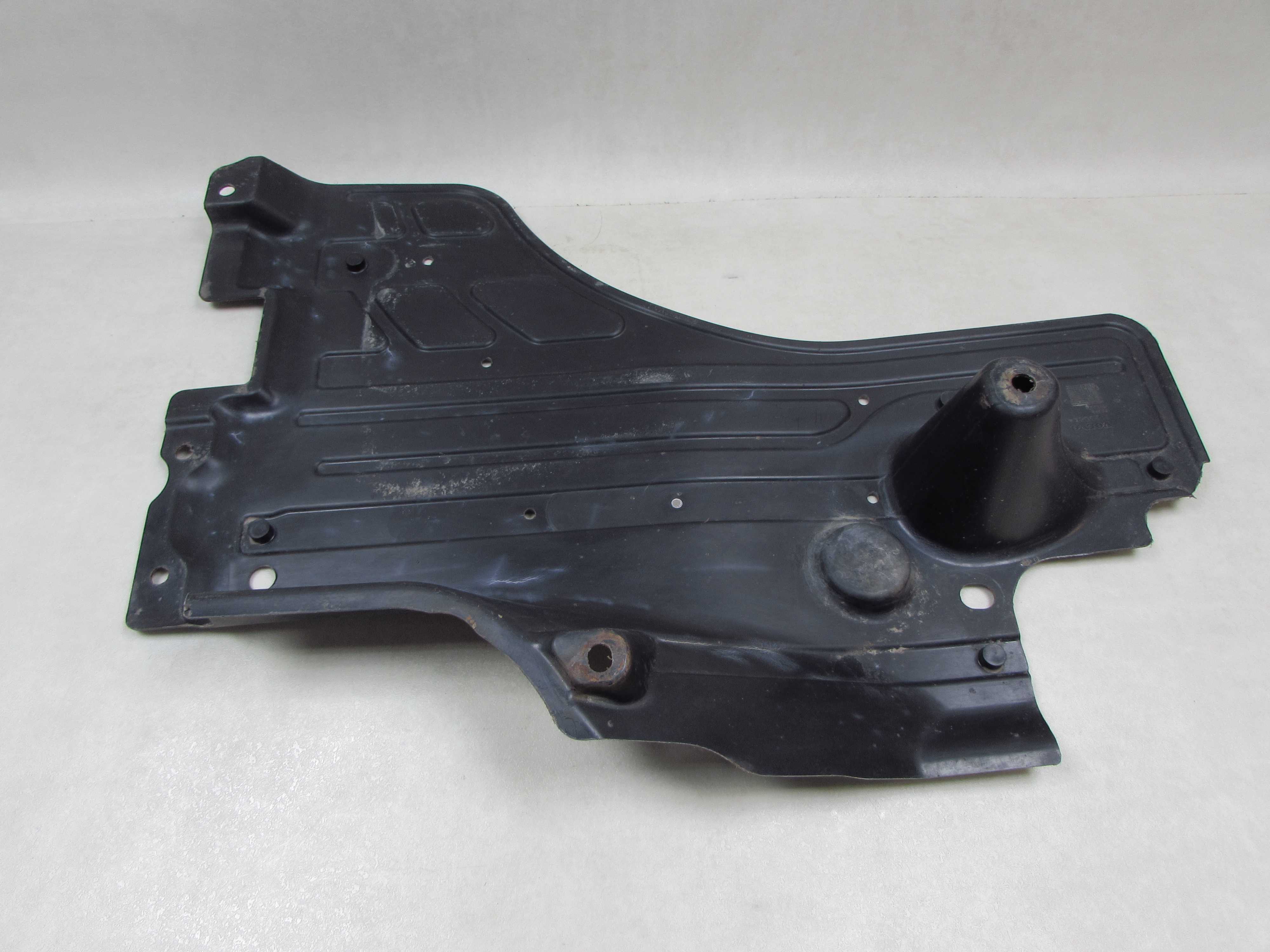 VOLVO XC60 XC70 06-17 OSLONA PLYTA PODWOZIA LEWA 31200364