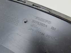 VOLVO XC70 07-16 LISTWA OSLONA NAKLADKA LUK BLOTNIKA PRZOD PRAWA 30763654