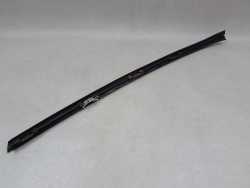 VOLVO XC70 07-16 LISTWA SZYBY CZOLOWEJ LEWA 30753552