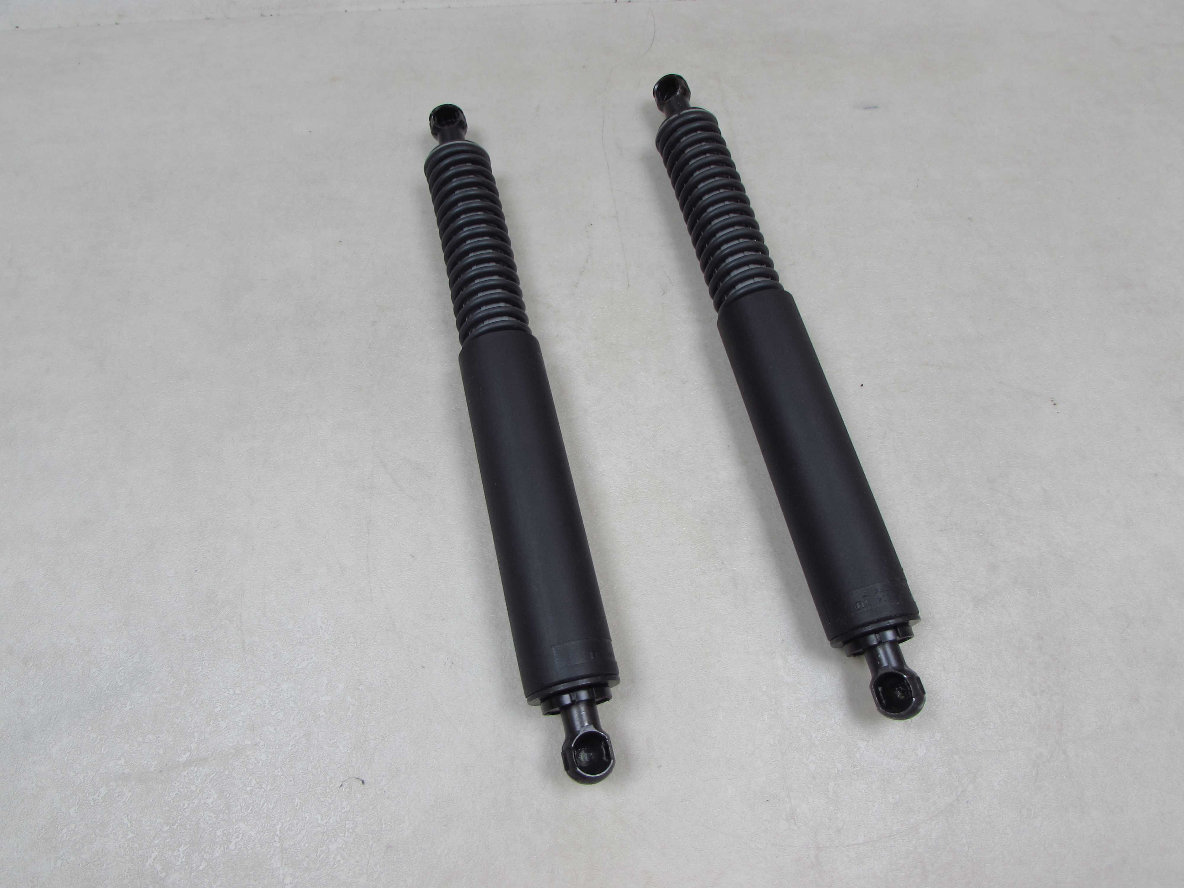 VOLVO V70 III XC70 06-16 SILOWNIK TELESKOP KLAPY BAGAZNIKA TYL 31217640