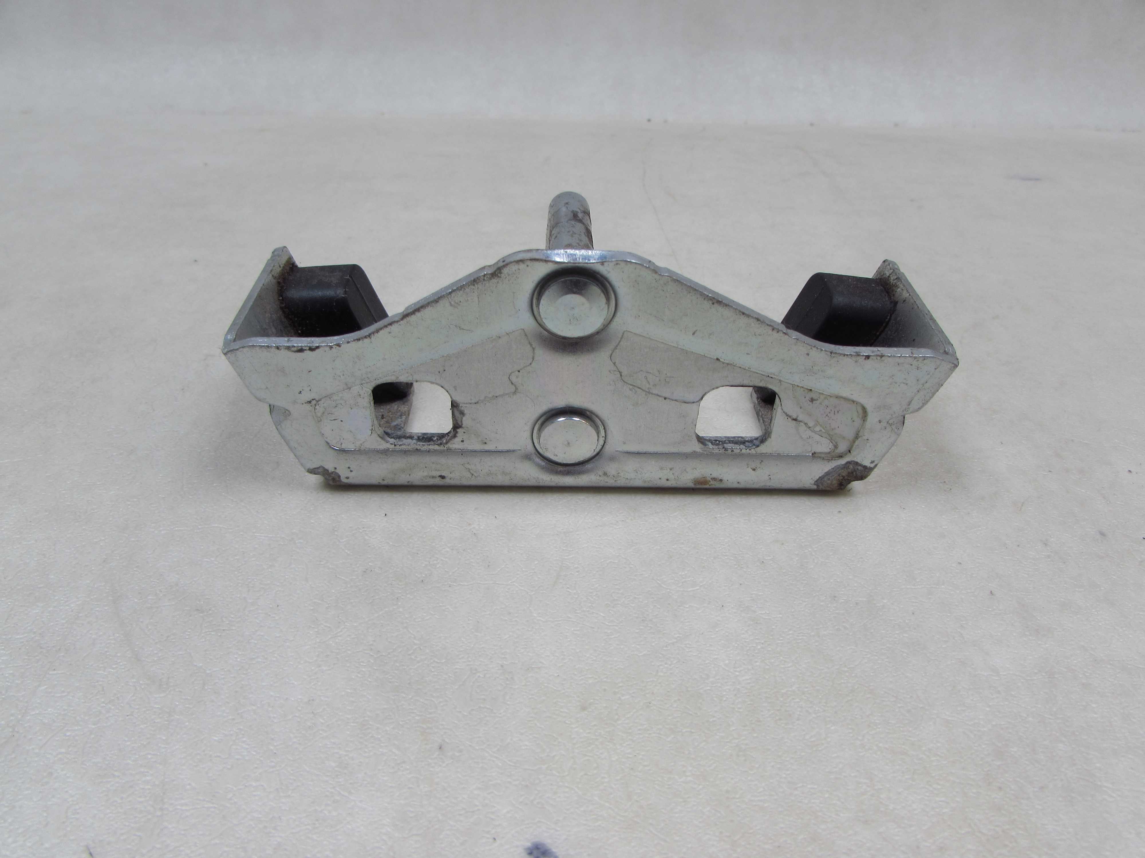 VOLVO V70 III XC70 06-16 RYGIEL KLAPY BAGAZNIKA TYL 31218602