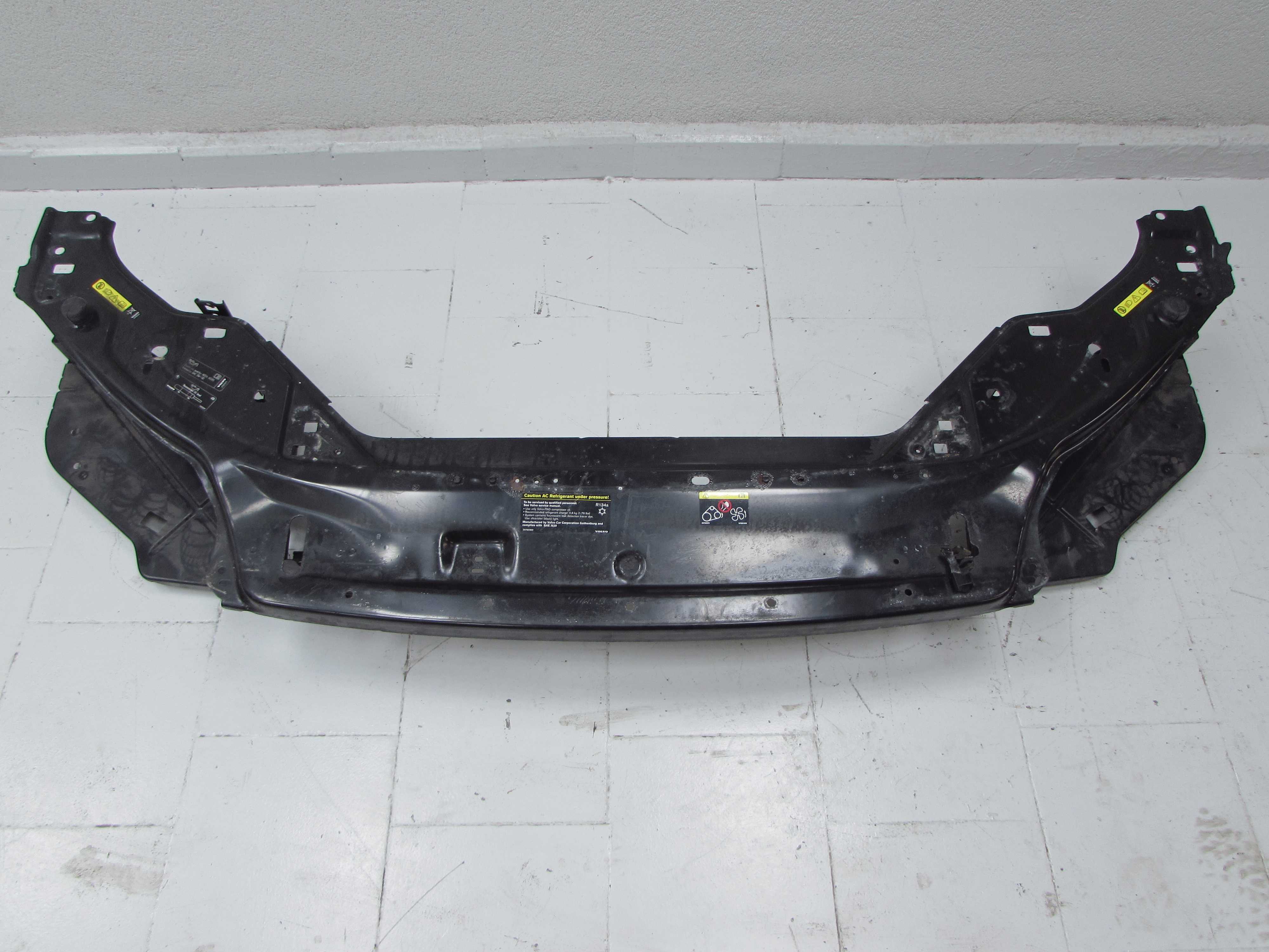 VOLVO S80 II V70 III XC70 06-16 WZMOCNIENIE CZOLOWE PAS PRZEDNI GORNY OKULAR