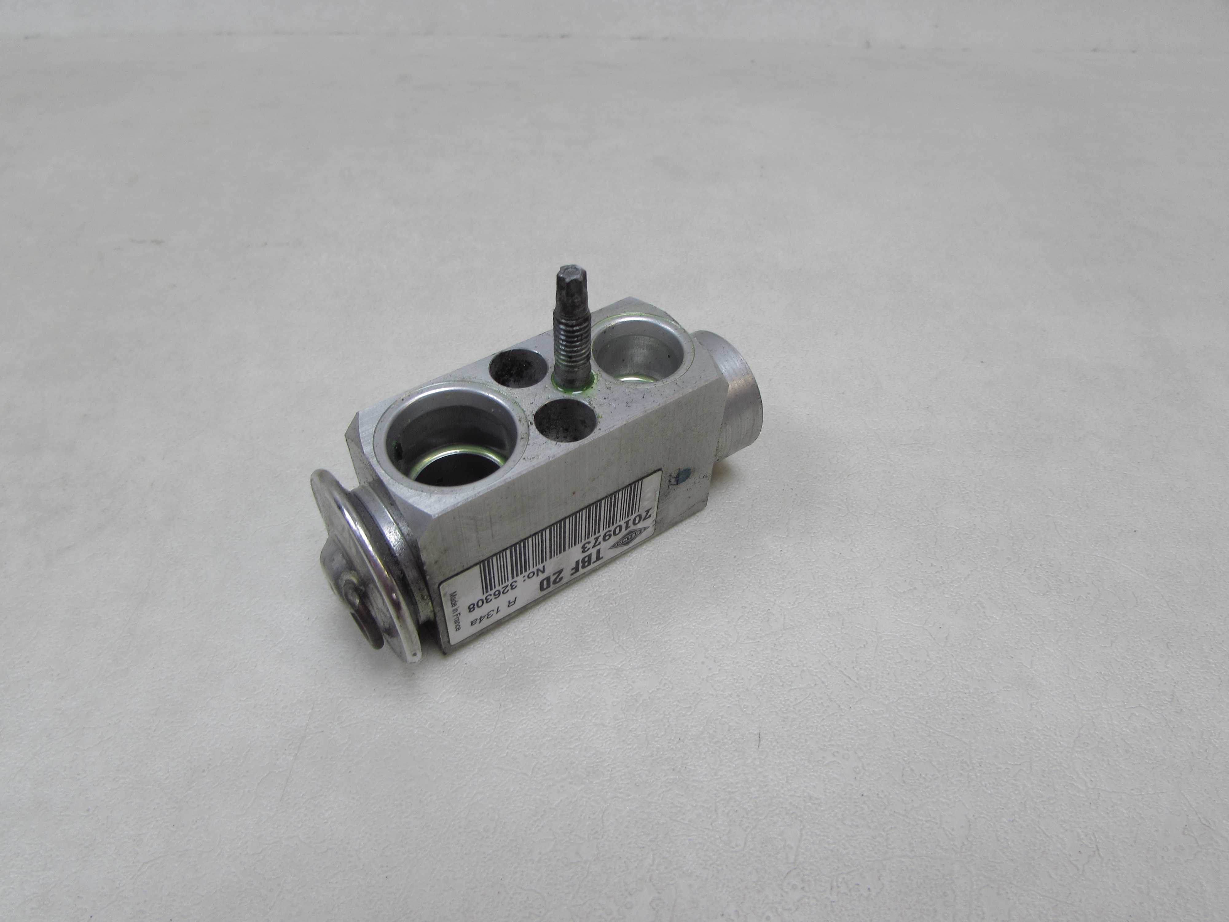VOLVO S80 II V70 III 06-13 ZAWOR ROZPREZNY KLIMATYZACJI 7010973