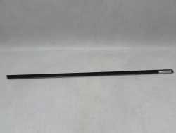 VOLVO V70 XC III 06-16 USZCZELKA LISTWA ZGARNIAJACA DRZWI PRZOD LEWA CHROM 30661120