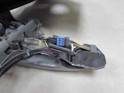 VOLVO S80 II V70 III XC70 XC60 C70 06-17 KLAMKA ZEWNETRZNA PODSTAWA KASETA PRAWA PRZOD KEYLESS 477 30661073