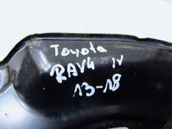 TOYOTA RAV4 IV PIASTA ZWROTNICA PRZOD LEWA 13-18