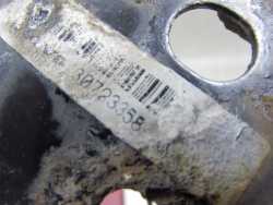 VOLVO S80 II V70 III XC70 06-16 WSPORNIK BELKA DOLNA PASA POD CHLODNICE 30723358 30678781