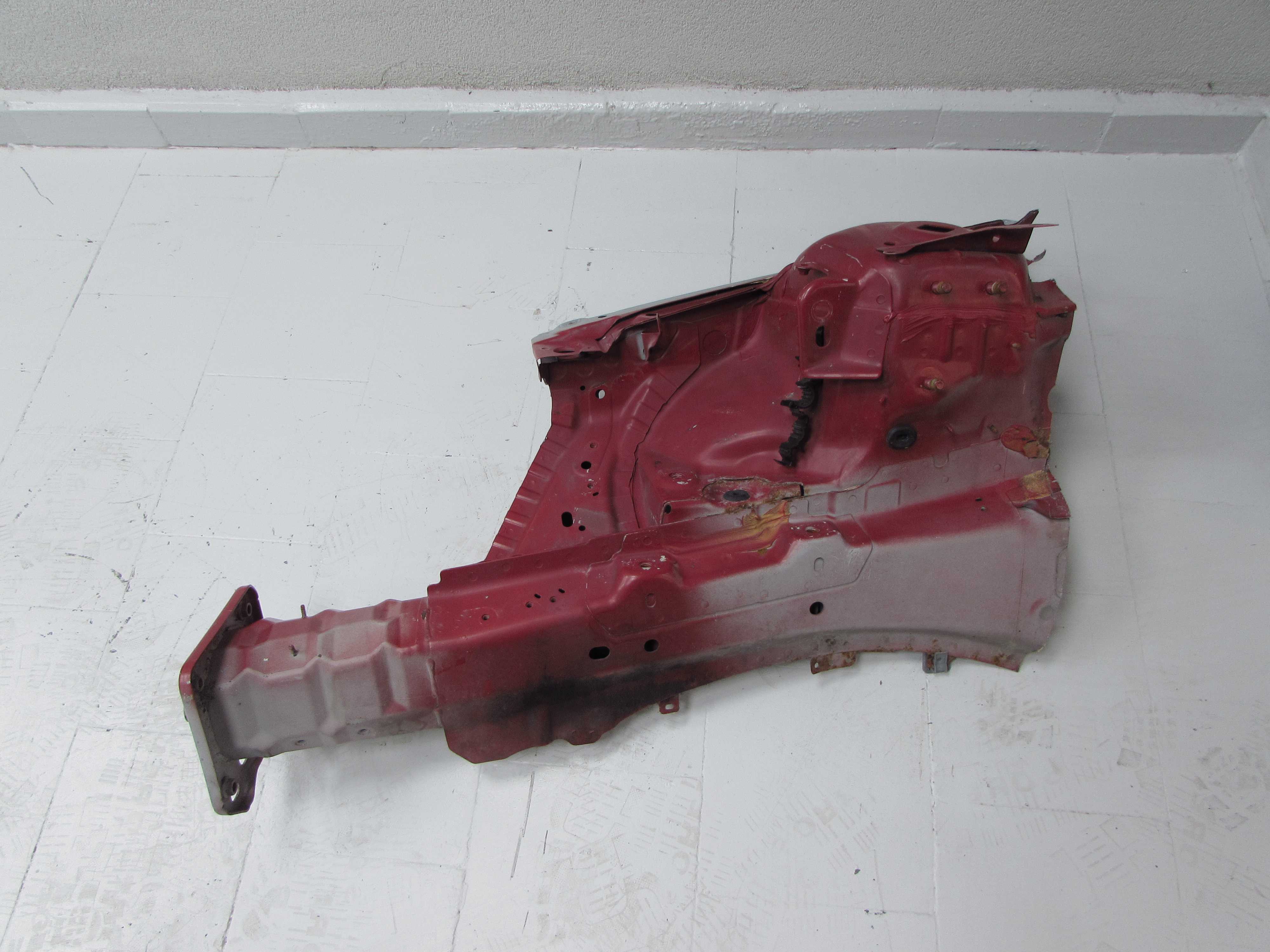 VOLVO S80 II V70 III XC70 07-16 CWIARTKA PODLUZNICA PRZOD PRAWA 612-46