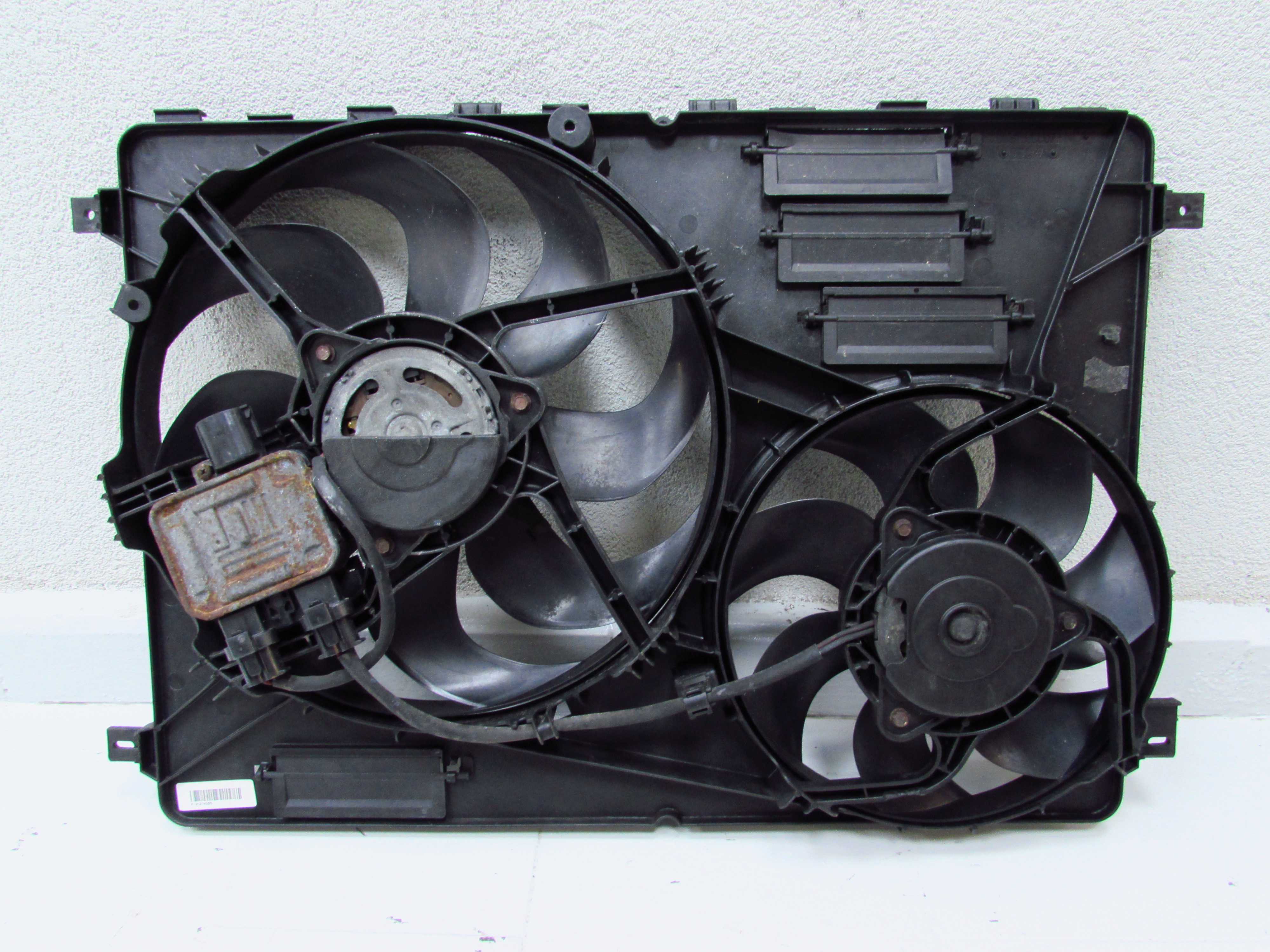 VOLVO XC60 S80 II V70 III XC 06- 2.4 D5 WENTYLATOR CHLODNICY MODUL 31274265 6G91-8C607-NC