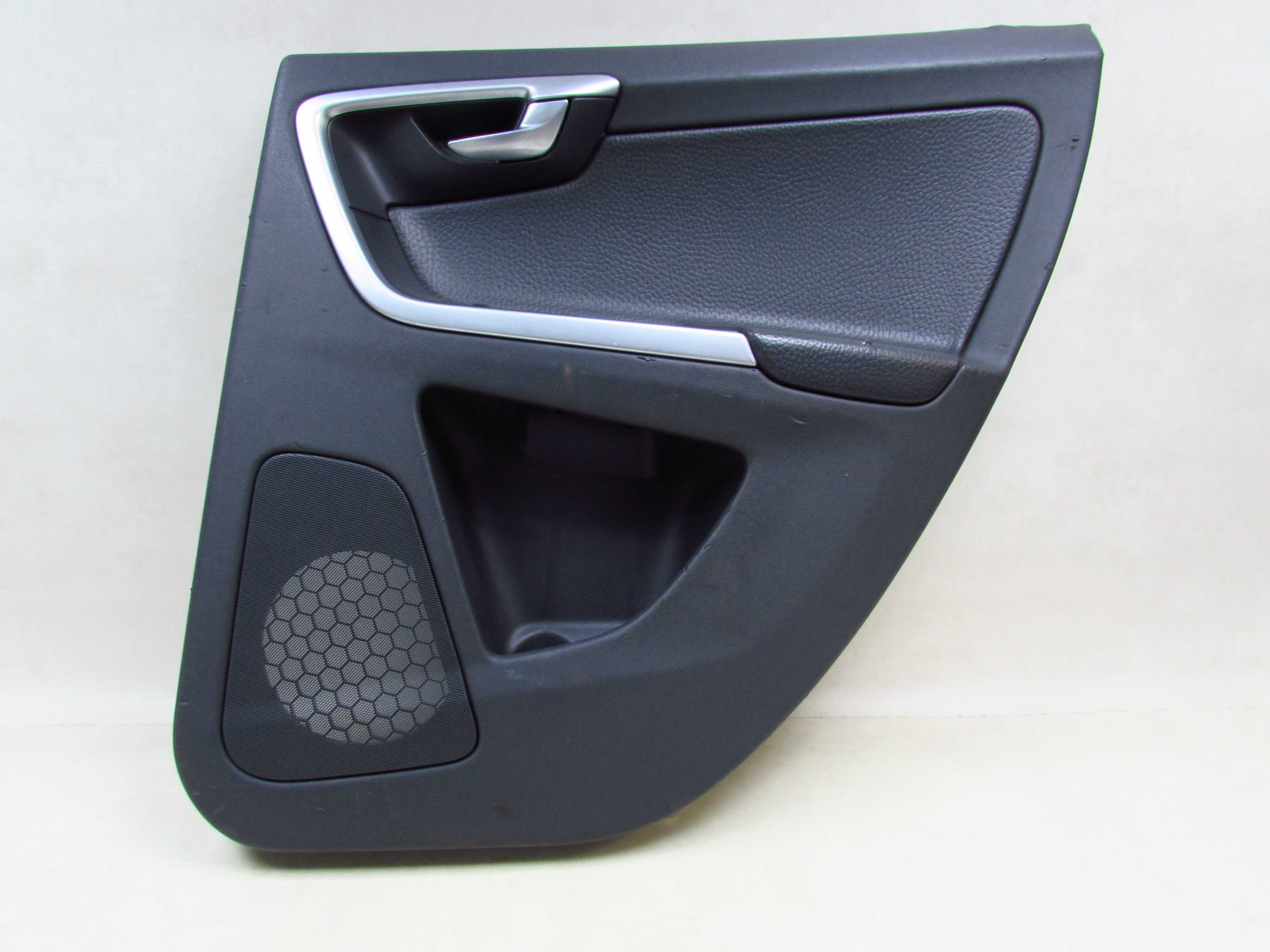 VOLVO XC60 08-17 TAPICERKA BOCZEK DRZWI TYL PRAWY 30766413