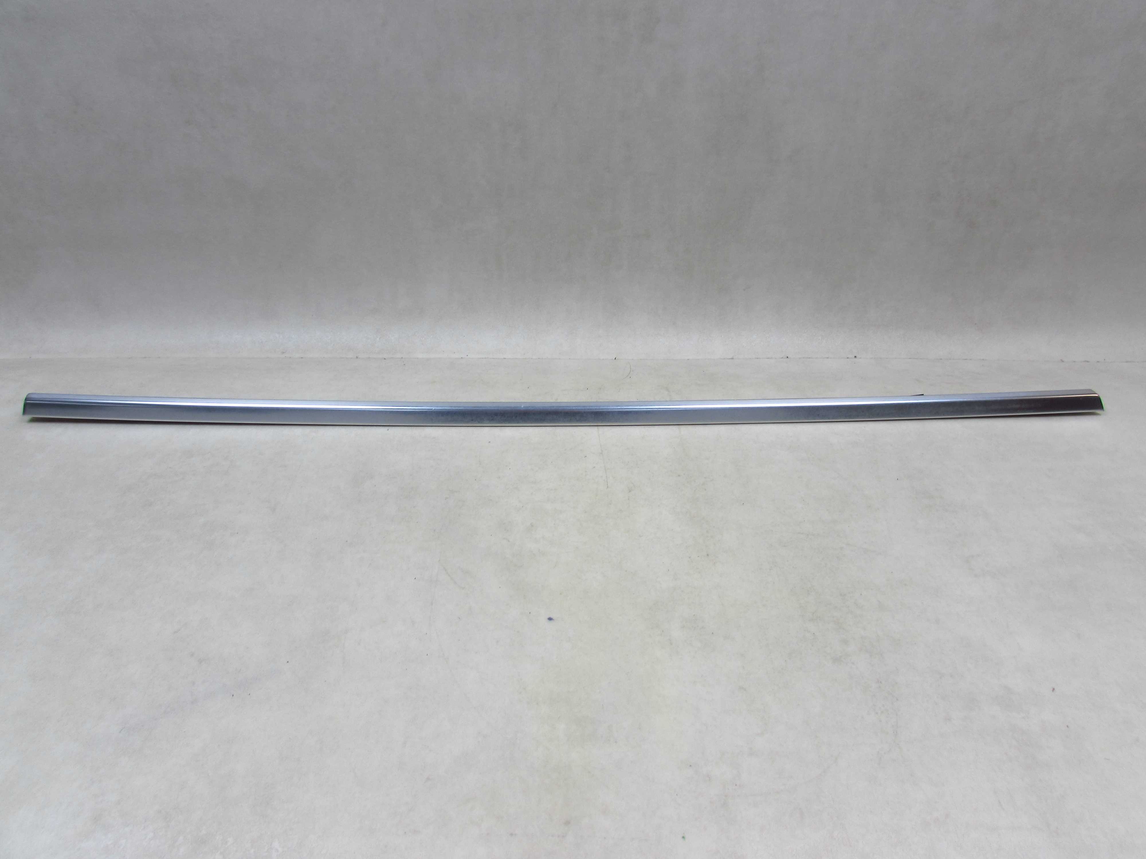 VOLVO XC60 08-17 USZCZELKA LISTWA ZGARNIAJACA CHROM DRZWI LEWY TYL