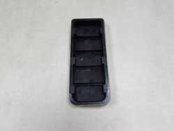 VOLVO V60 S60 II V40 XC60 08-17 KRATKA WENTYLACYJNA BAGAZNIKA 8623444