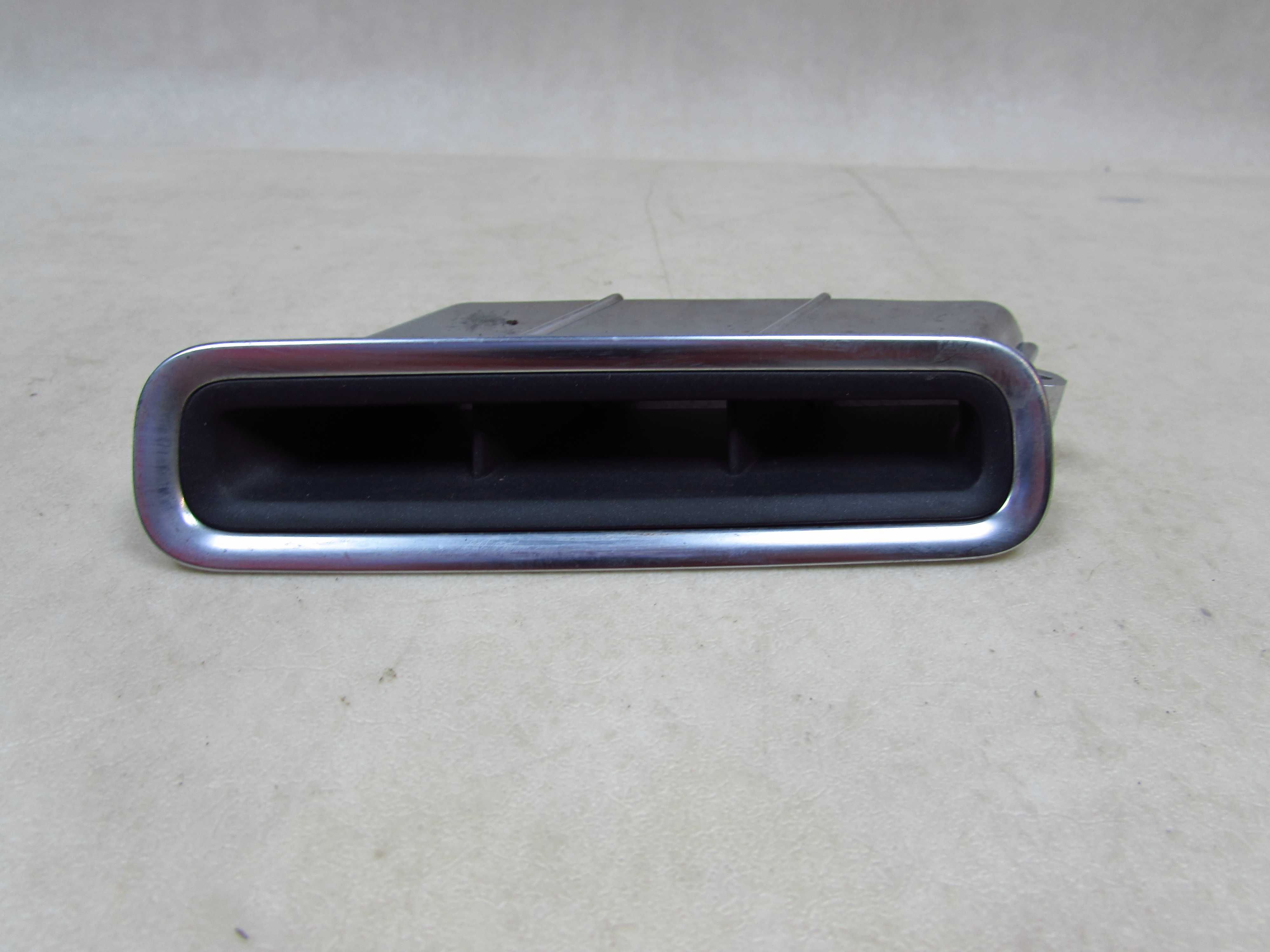 VOLVO XC60 08- KRATKA NAWIEWU LEWA CHROM 30755426