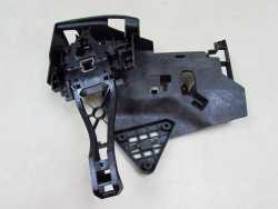 VOLVO XC60 08-13 KLAMKA PODSTAWA ZAMEK DRZWI PRZOD LEWY 31301169