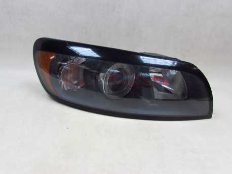 VOLVO C30 06-10 LAMPA REFLEKTOR PRZOD PRAWA 31214538 EUROPA