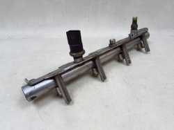 AUDI VW 2.0 TFSI LISTWA WTRYSKOWA CZUJNIK 06F133317G 0261545008