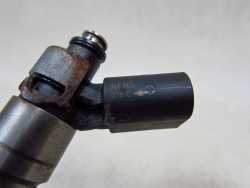 VW AUDI SEAT SKODA 2.0 TFSI WTRYSK WTRYSKIWACZ PALIWA 06F906036G 0261500039