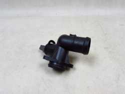 VW AUDI 2.0 TFSI BWE OBUDOWA TERMOSTATU KROCIEC TROJNIK WODY 06D121133C