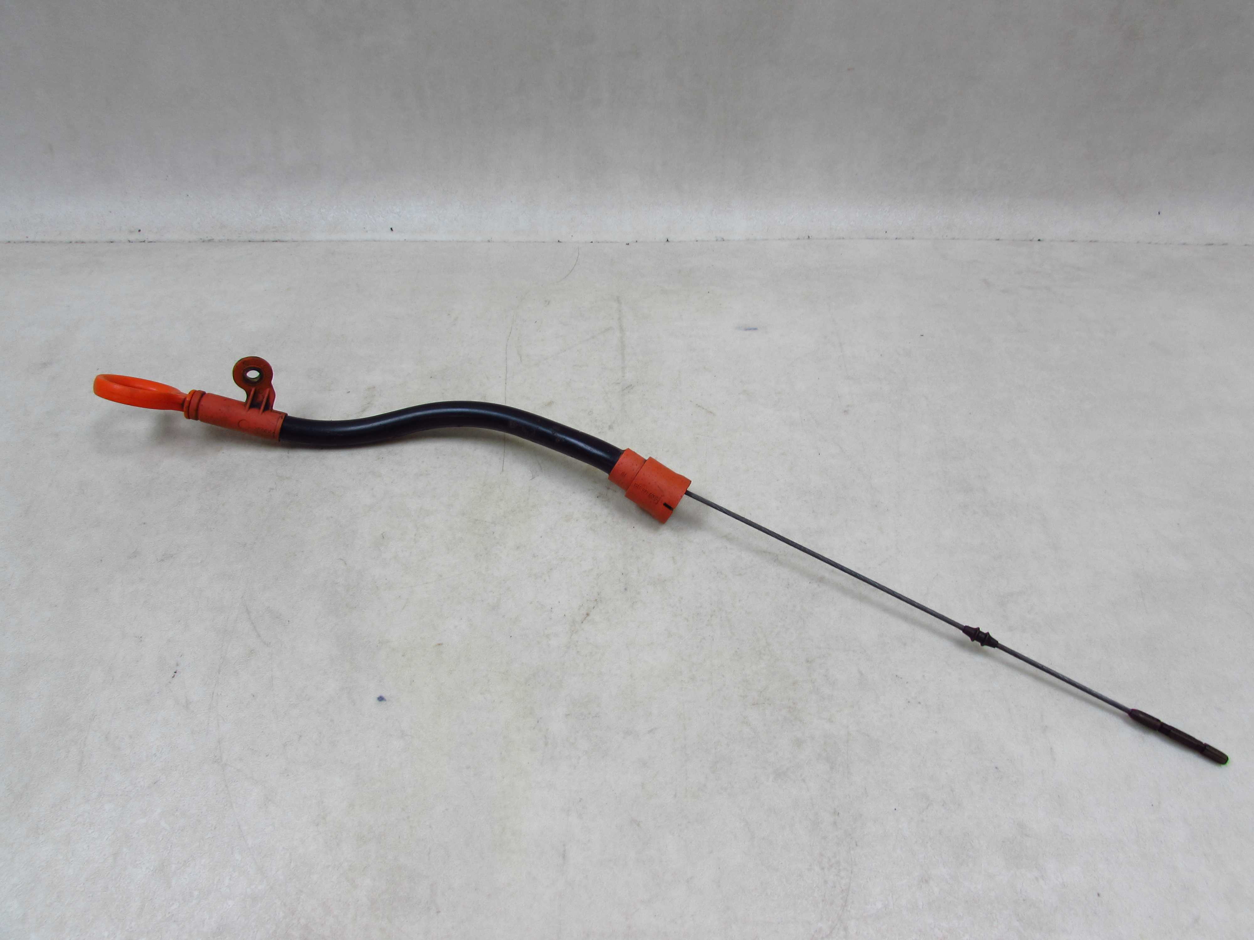 VW AUDI SEAT SKODA 2.0 TFSI MIARKA BAGNET OLEJU 06F103663H
