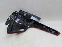 VOLVO V60 II 18- LAMPA TYL LEWA LED 32291358