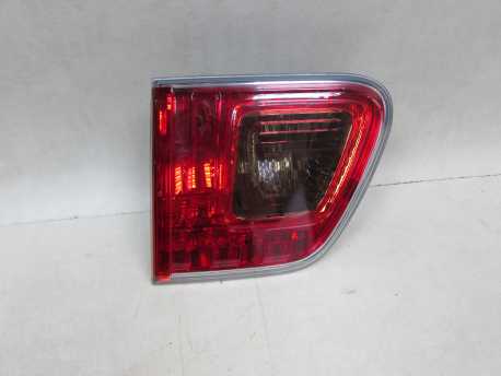 TOYOTA AVENSIS III T27 KOMBI 09-15 LAMPA TYL PRAWA 81580-05110 EUROPA