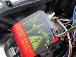 VOLVO S40 V50 04-07 LAMPA REFLEKTOR PRZOD LEWA XENON 30678203 EUROPA