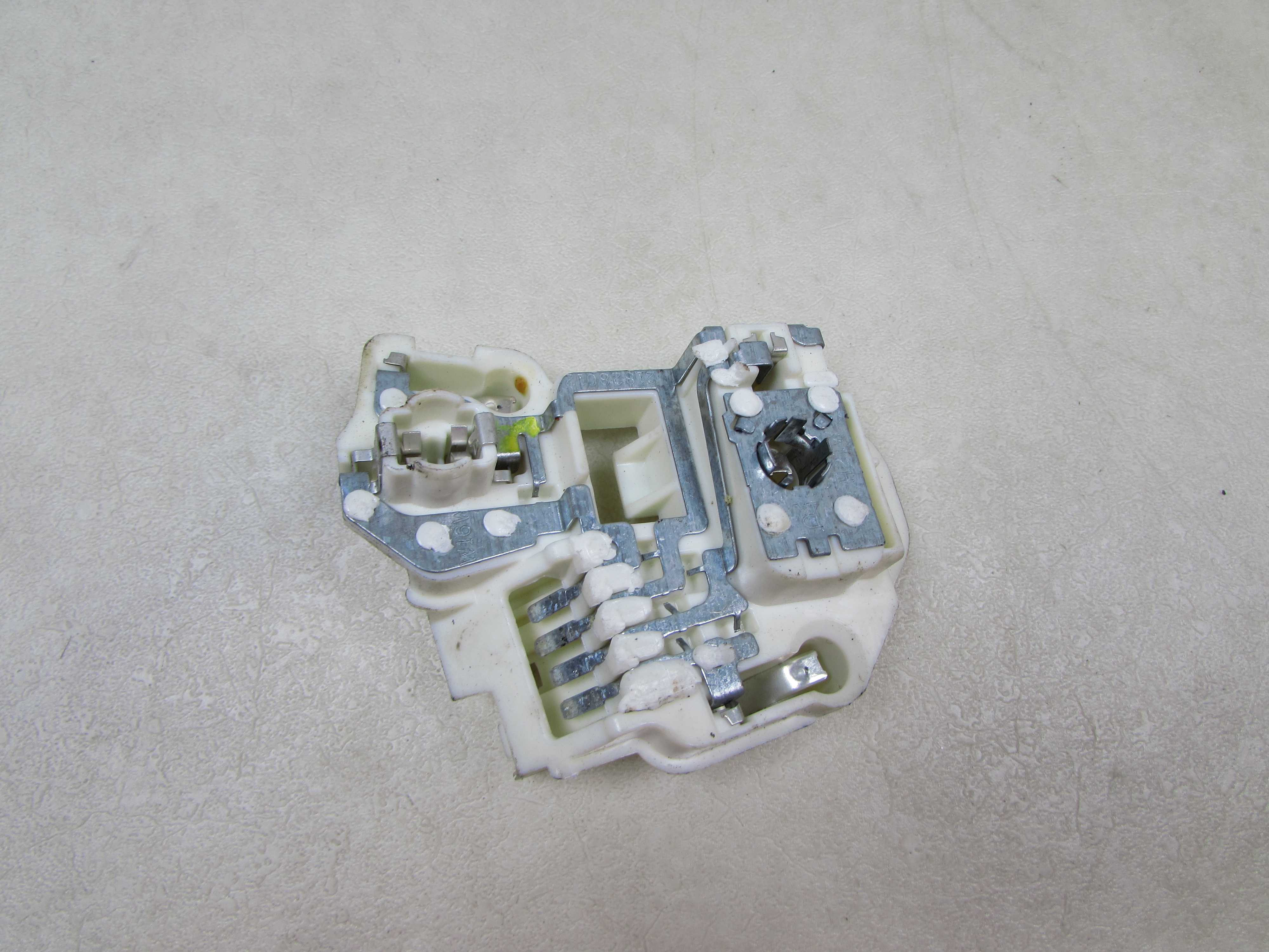BMW 3 E91 LIFT 08-12 WKLAD LAMPY TYL PRAWY KLAPY 7211216 EUROPA