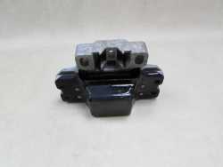 VW TOURAN CADDY 1.9 LAPA PODUSZKA SILNIKA 1K0199555 03-10