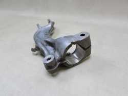 AUDI A4 B9 A5 8W 15-21 LAPA UCHWYT WSPORNIK MOCOWANIE AMORTYZATORA PRAWY PRZOD 8W0038