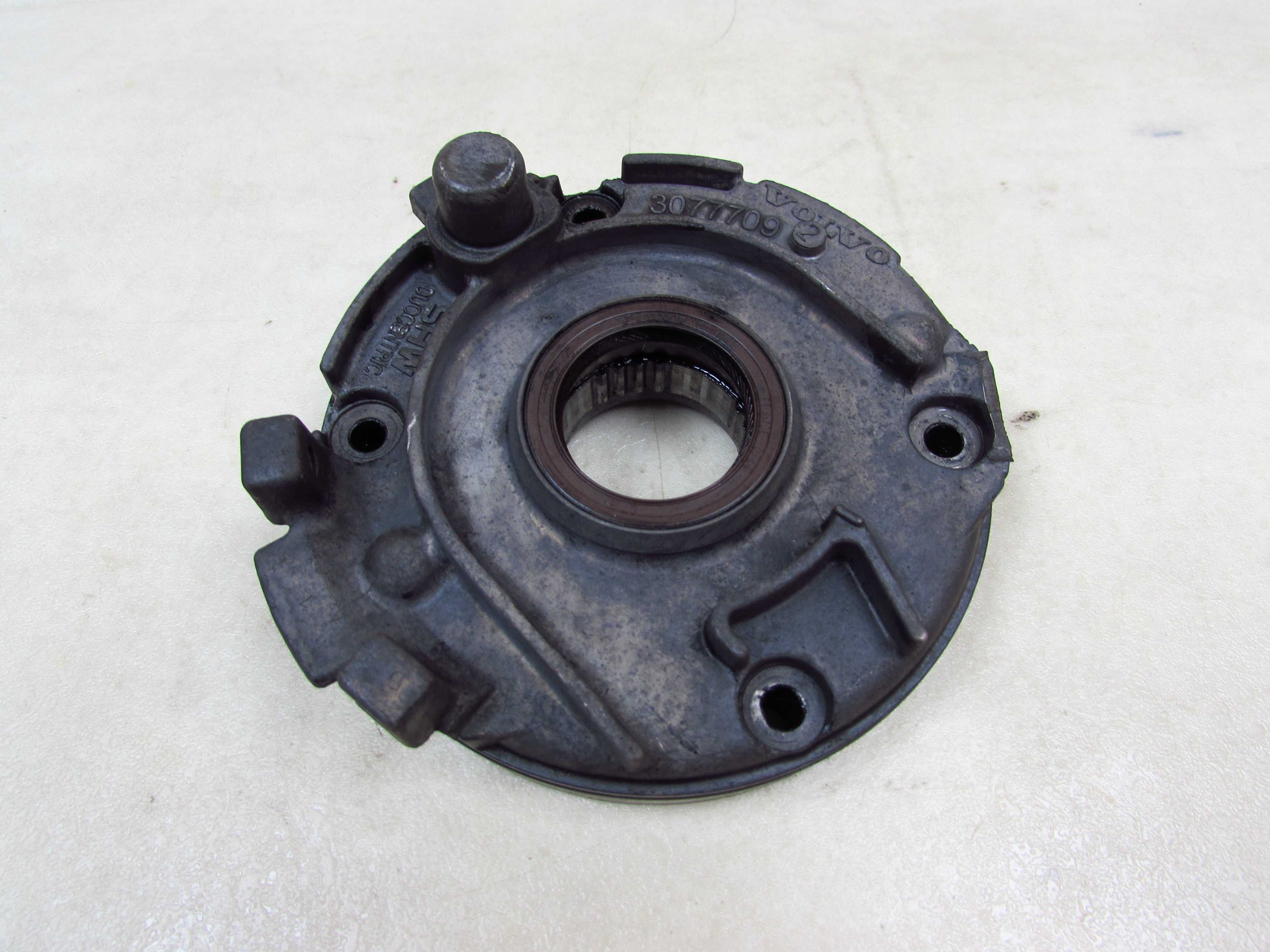 VOLVO S60 II V70 III S80 II XC 2.4 D5 POMPA OLEJU OLEJOWA 30777092