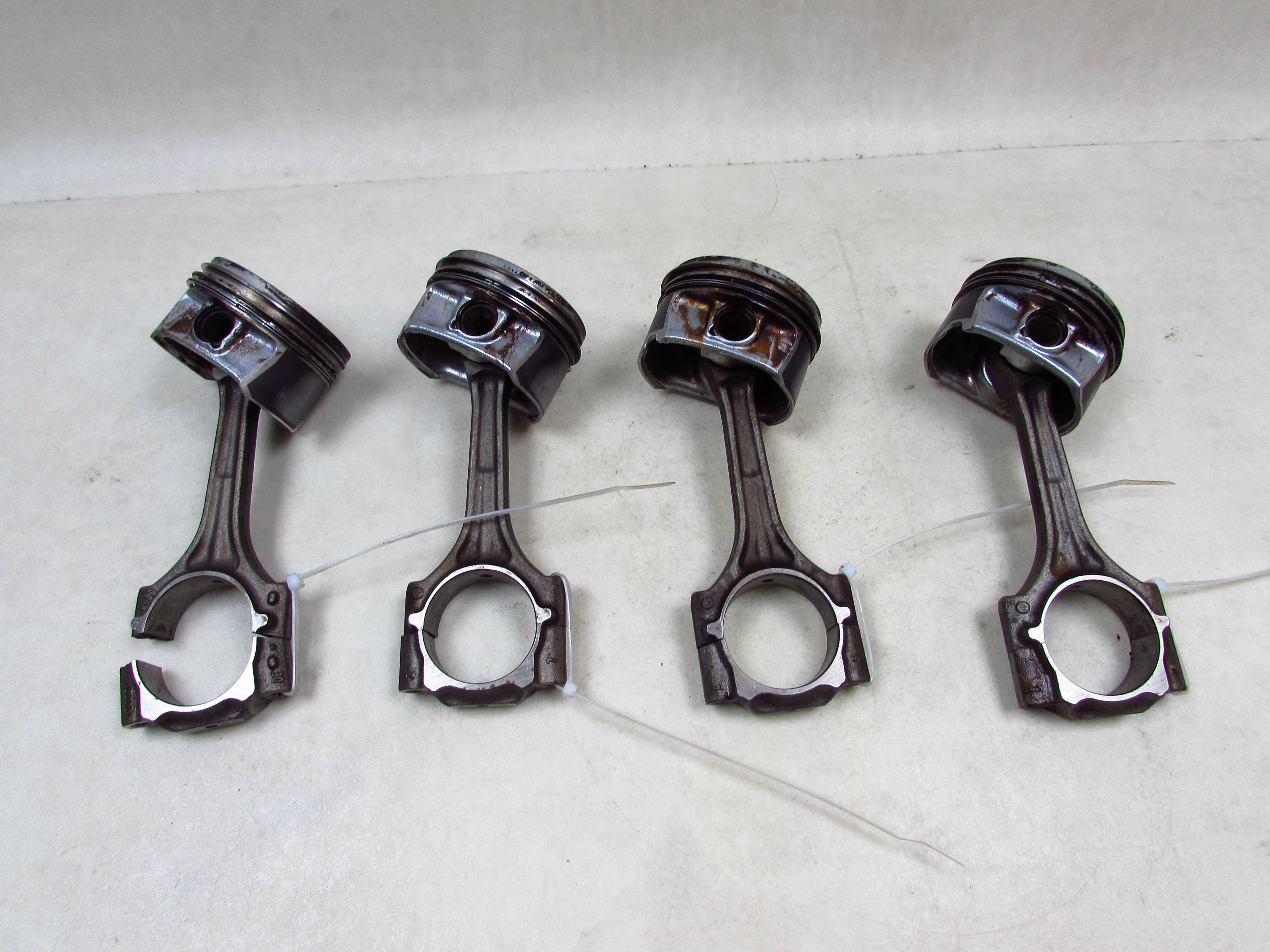 AUDI VW 2.0 TFSI BWE TLOK KORBOWOD 06DD