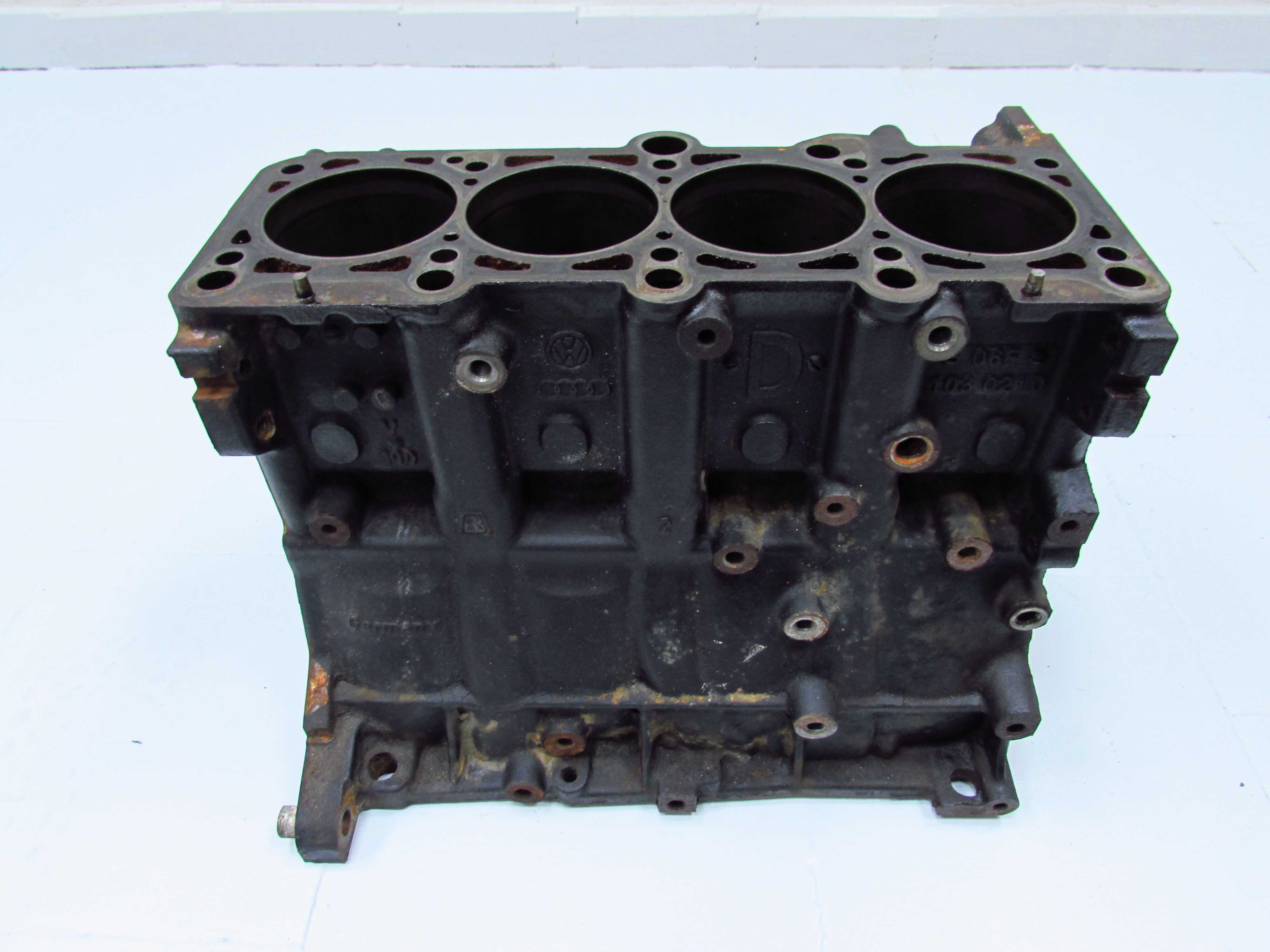 AUDI VW 2.0 TFSI BWE BLOK SILNIKA