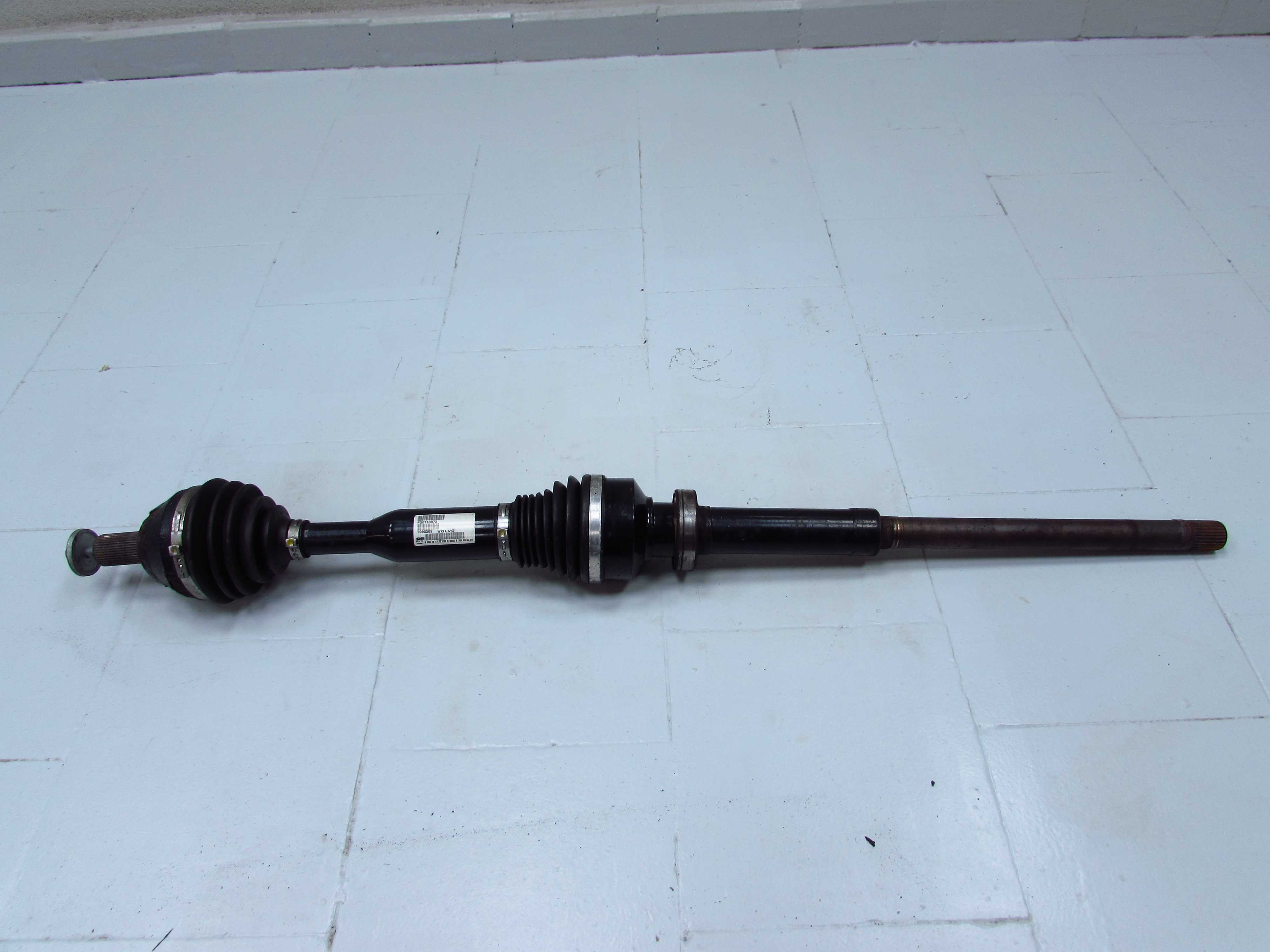 VOLVO XC60 2.4 D5 AUTOMAT AWD 08- POLOS POLOSKA PRAWA DLUGA 30783072